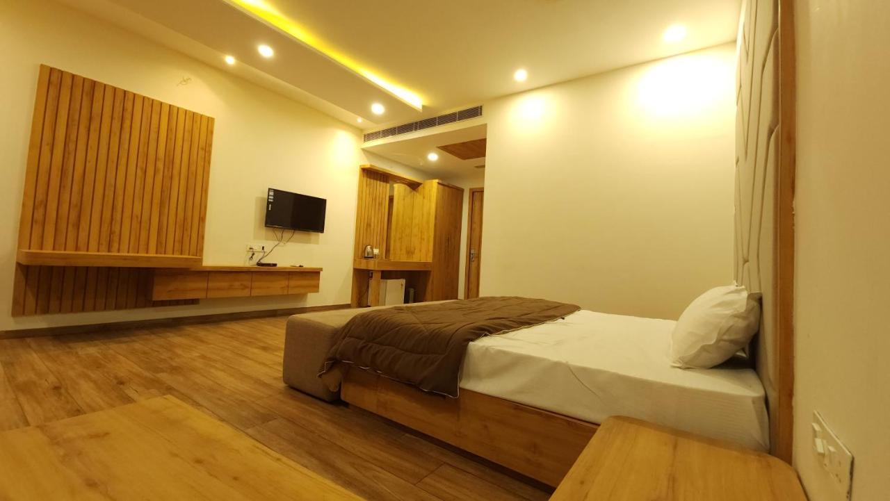 Aanandam Greens Hotel Sehore Eksteriør billede